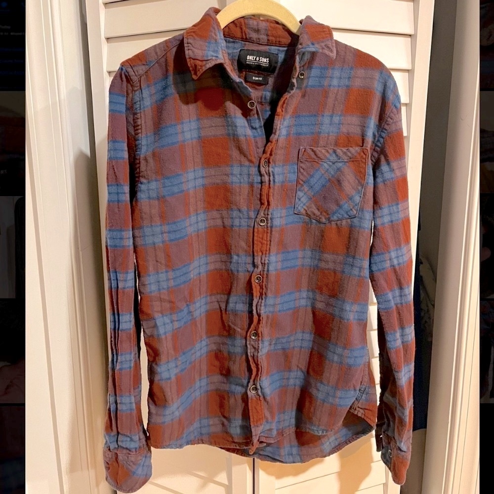 Only & Sons Plaid Flannel classic Button-Up Button-Down — Slim Fit—Medium